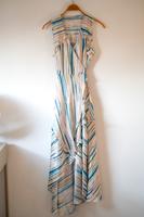 RELISH Maxikleid Gr. S Wickelkleid Volants Muster pastell Frankfurt am Main - Nordend Vorschau