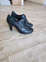 Pumps mit Absatz zum Schnüren Hessen - Butzbach Vorschau