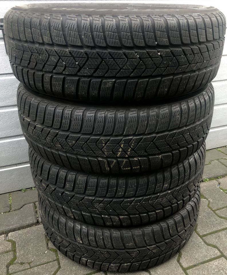 4x Winterreifen (((205/60 R16 92H))) PIRELLI Winter Sottozero3 in Herne