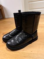 UGG Boots classic - Krokooptik Gr 40 Sachsen-Anhalt - Colbitz Vorschau