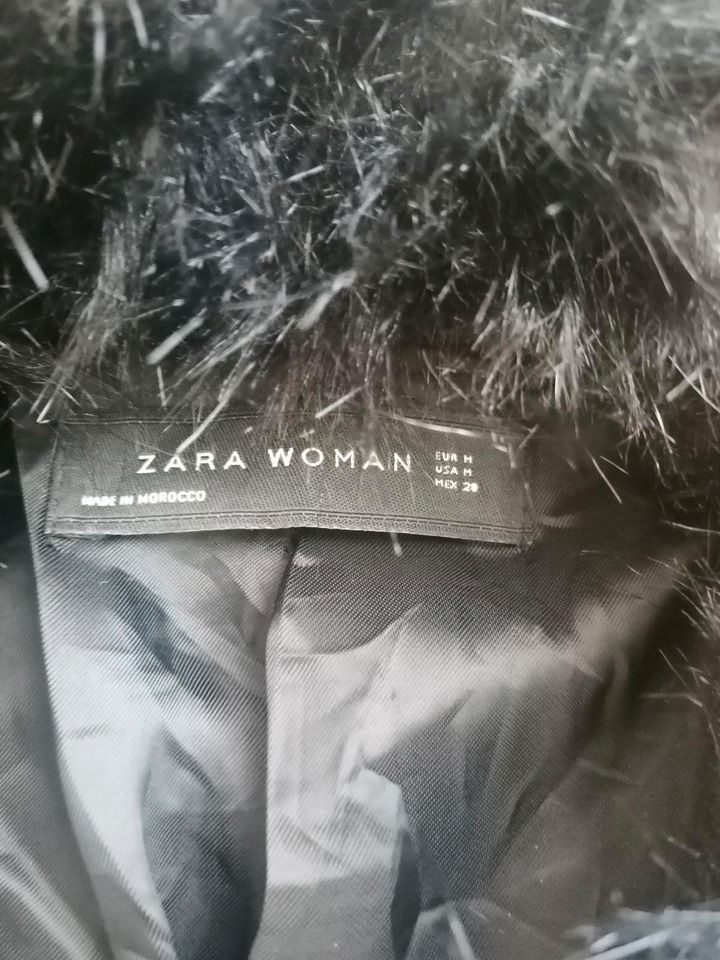 Zara Wintermantel Fake Fur Gr. M Schwarz in Hamm