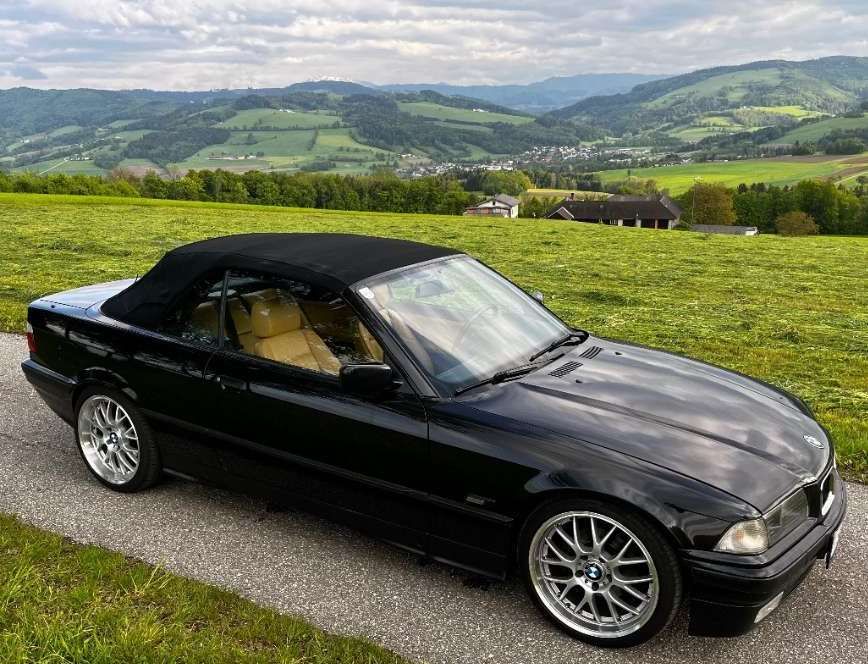 BMW 3er-Reihe 325i Cabrio E36 Kultauto mit beigem Leder Cabrio / in Passau