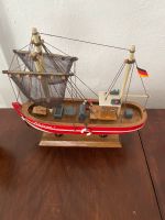 Schiffsmodell, alt, antik, Bootsmodell, Holz, Fischerboot Sachsen - Fraureuth Vorschau