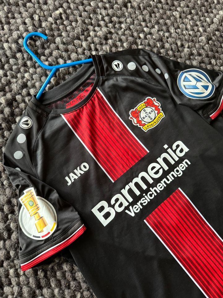 Matchworn Trikot Kai Havertz Bayer 04 Leverkusen DFB-Pokal sign. in Neunkirchen