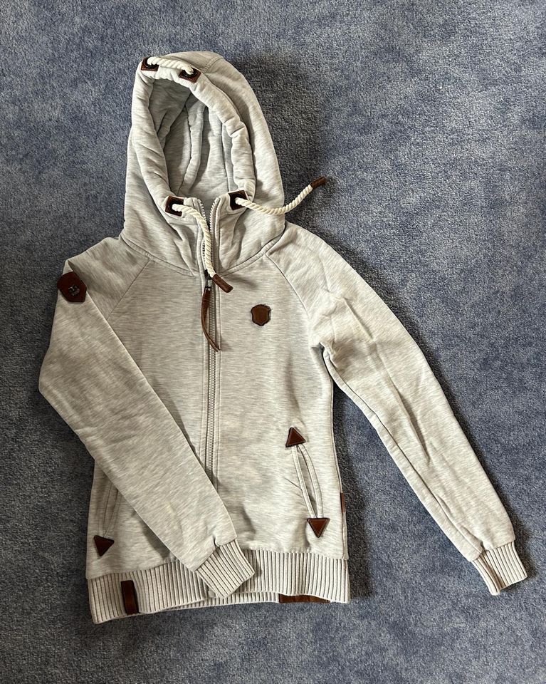 Naketano Sweatjacke in Bruckmühl