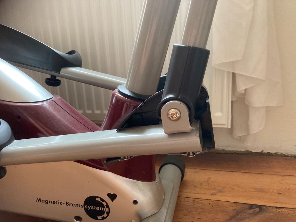 Christopeit Hometrainer Crosstrainer in Malliß