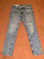 H&M Regular tapered Jeans Hosen 32/32 Straight NEU Niedersachsen - Stade Vorschau