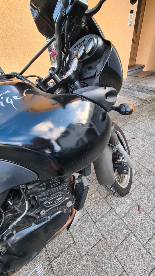 Triumph Tiger 885 in Klingenberg am Main