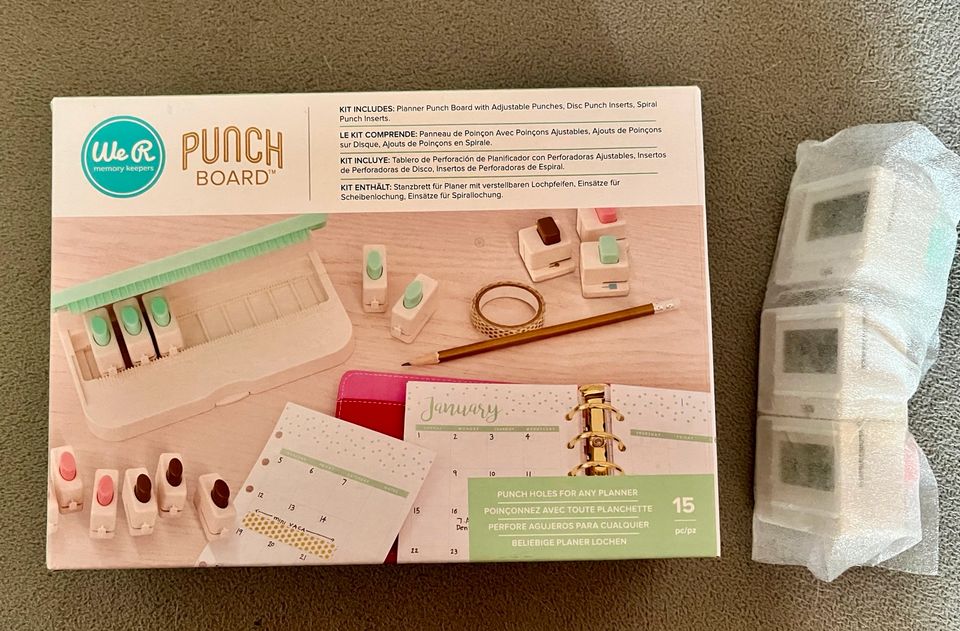 We R Memory Keepers Board Bundle Punch Board & Punch Planner in Ludwigshafen