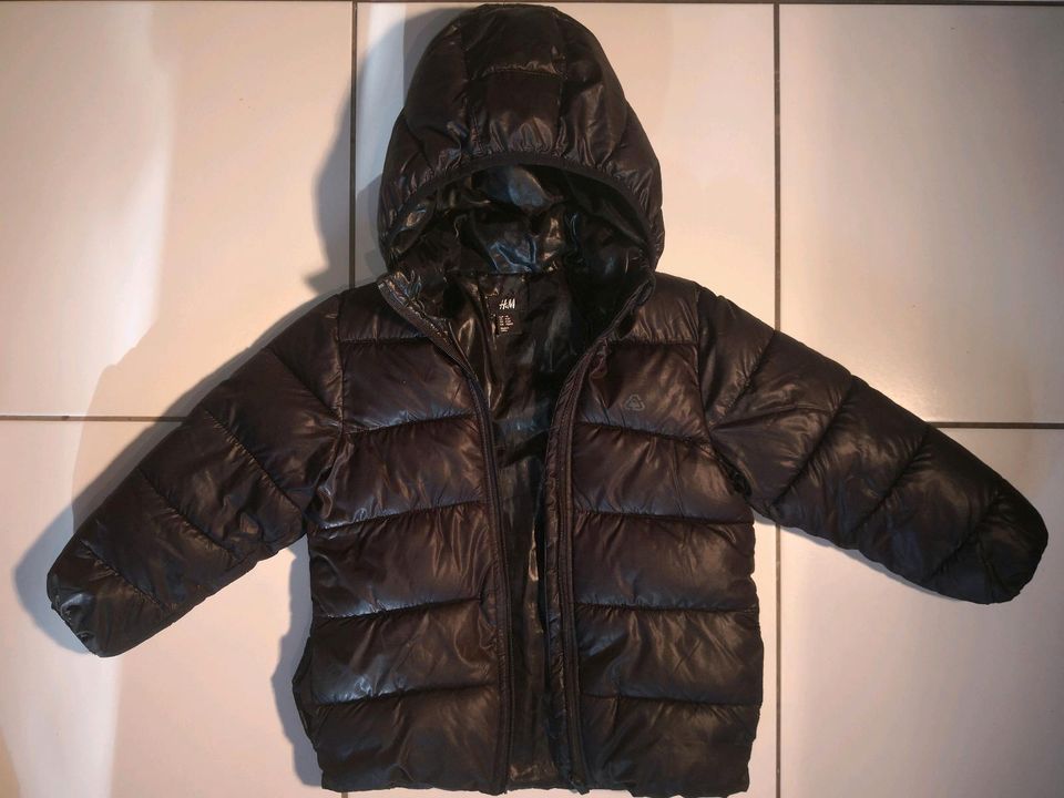 H&M Kinder Winterjacke 110 in Tamm