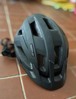 Cube Kinderhelm schwarz - Gr. 49-55 cm Hessen - Niedernhausen Vorschau