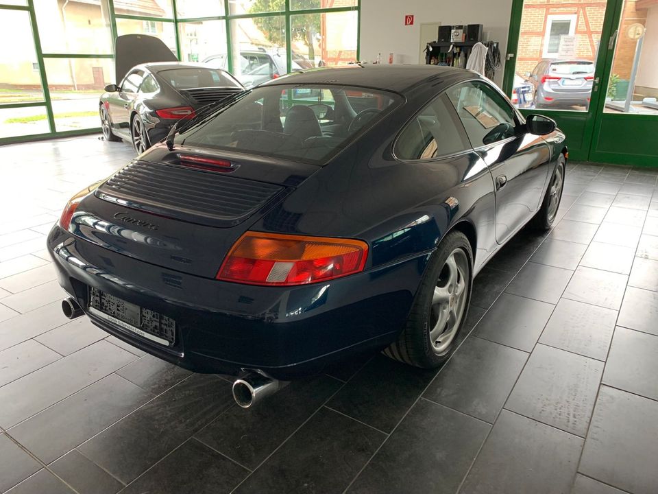 Porsche 911 (996) Coupé in Calden