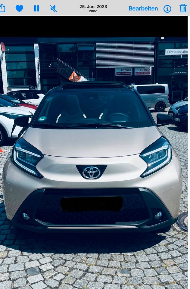 Leasing Übernahme Toyota Aygo X 1,0 l. Stufenlose Automatik in Düsseldorf