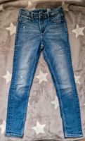 ++ H&M Skinny Fit Jeans in Destroyed Optik Gr. 134 ++ Niedersachsen - Salzgitter Vorschau