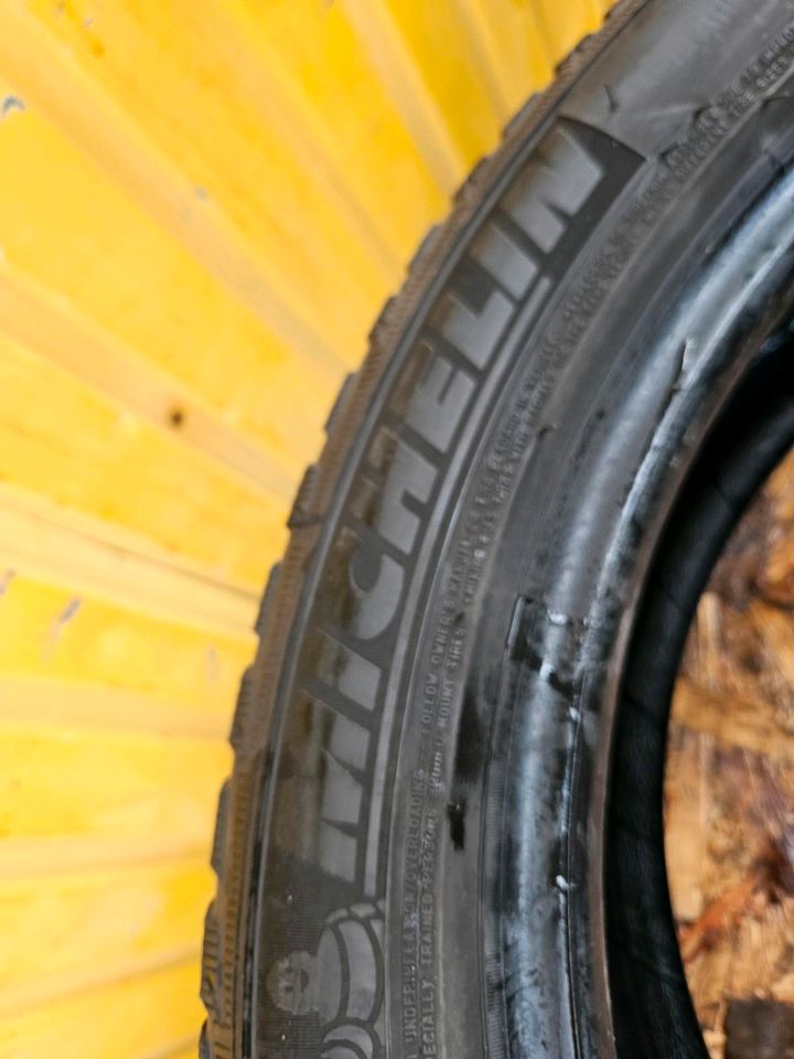 Michelin Winterreifen 2x 205/50 R17 93H . 205 50 17 in Sindelfingen