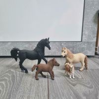 Schleich Pferde Adventskalender 2017 Ponys Hund Niedersachsen - Wilhelmshaven Vorschau