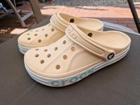 Crocs Größe 39-40, gebraucht Niedersachsen - Delmenhorst Vorschau