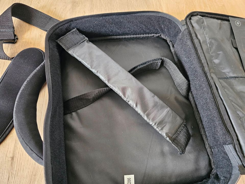 Hama Laptop Umhänge-Tasche - Neu in Neuendettelsau