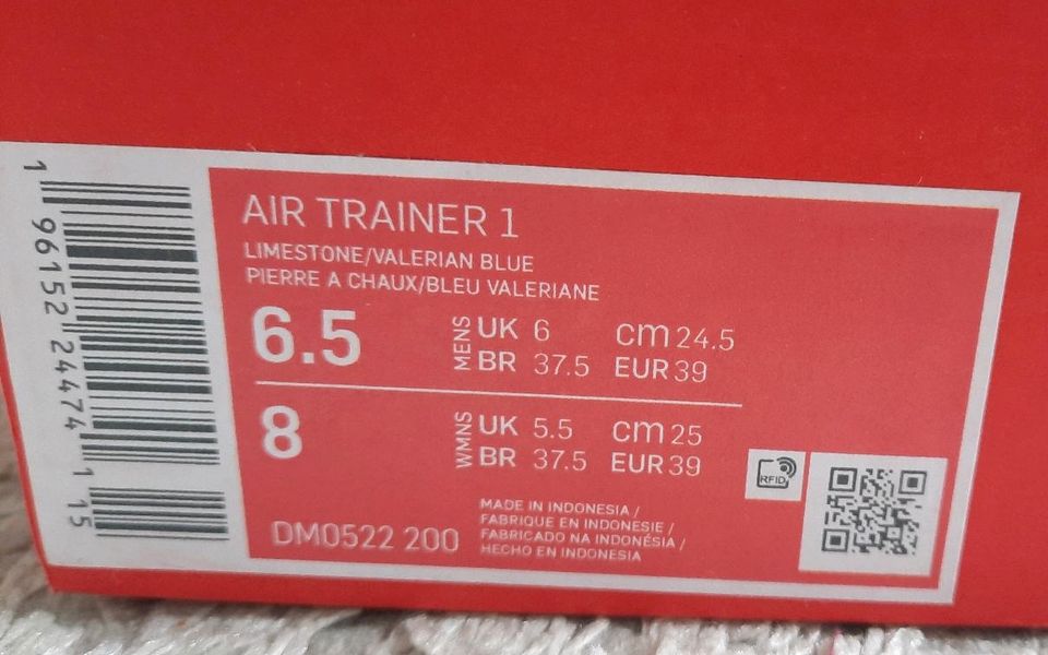 Nike Air Trainer 1 Gr. 39 in Neu-Isenburg