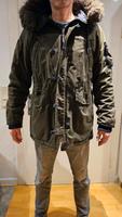 Superdry SDX Parka Jacke XL grün mit Fell Mütze Nordrhein-Westfalen - Moers Vorschau