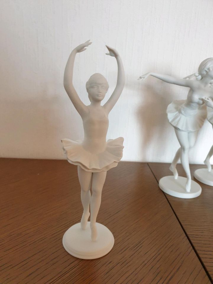 Kaiser Porzellan Figur Tänzerin Ballerina,  Nr 529 in Hof (Saale)