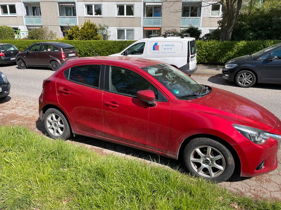 Winterreifen mit Alufelgen - 6,5Jx15H2 - Mazda 2 in Hamburg