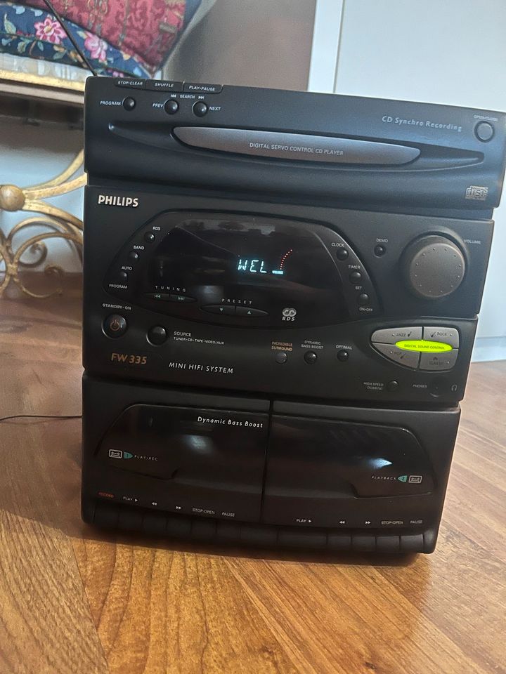 Philips FW 335, Mini HiFi System, Verstärker, CD Player, Kassette in Minden