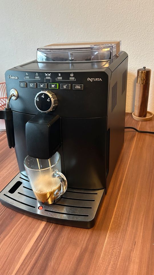 Kaffeemaschine SAECO Intuita HD8750 Kaffeevollautomat in Schweitenkirchen