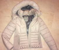 Guess Jacke S 36 Winterjacke beige Daunen Baden-Württemberg - Rielasingen-Worblingen Vorschau