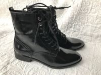 Schnürboots 40 neu schwarz Lack Stiefeletten Schnürung Leipzig - Leipzig, Zentrum-Nord Vorschau