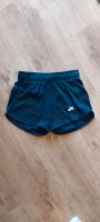 Nike Shorts/Kurz  Gr.128 Nordrhein-Westfalen - Jüchen Vorschau