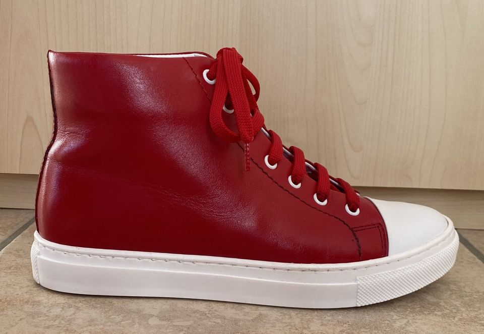 Leder High-Top-Sneaker, Chuck Stil von Madeleine, rot, 37 in München