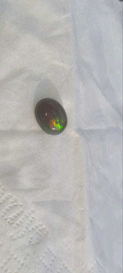 Wunderschöner Black Opal Lightning Ridge 1,75 ct Mineralien in Rosenheim