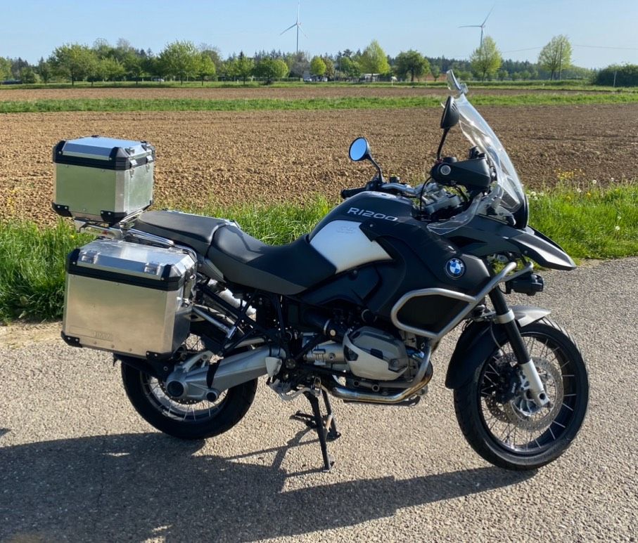 BMW R1200 GS Adventure mit wenig KM Neue Reifen in Baltmannsweiler