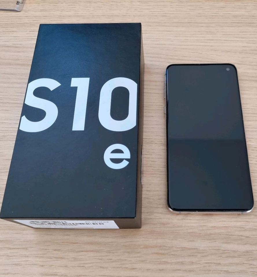 Samsung S10e weiß, 128GB, Dual SIM, MicroSD in Schwarzenbruck