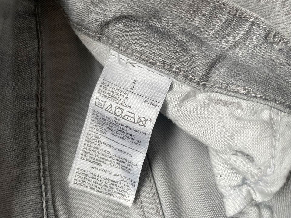 Old Navy Jeans, Rockstar - Grau - Gr. XS in Düsseldorf