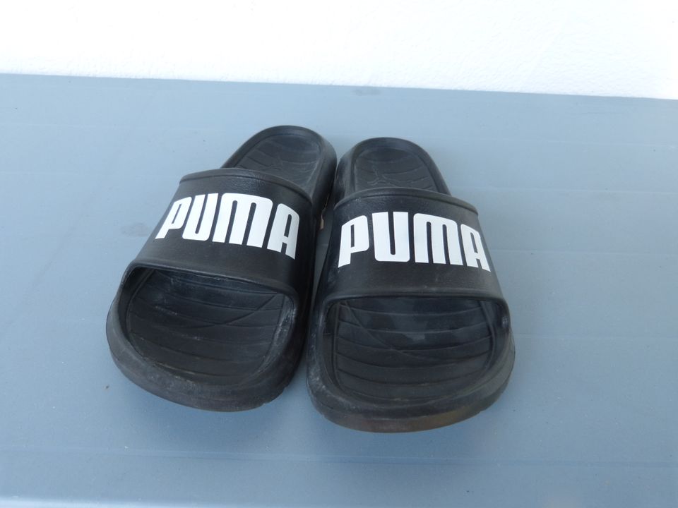 Puma Badepantoletten, Gr. 40,5 schwarz in Mamming