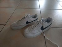 Nike Sneaker weiß Gr.44 Nordrhein-Westfalen - Velen Vorschau