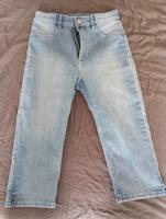 Stilvolle, Elastische Denim-Capri-Hosen 1x getragen Gr.140 Baden-Württemberg - Fellbach Vorschau