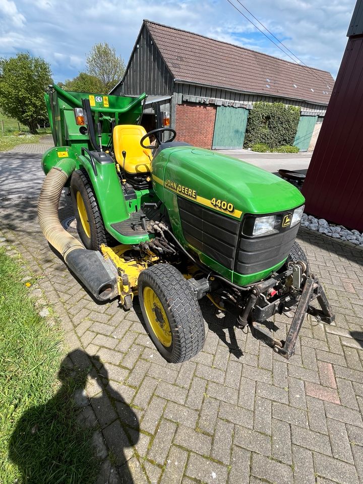 John Deere 4400 in Hückeswagen