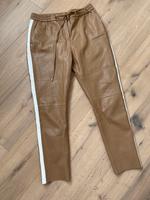 Opus Manu St Fake Leder Chino Hose camel beige 34 Jogpant Jogger Sachsen - Pirna Vorschau
