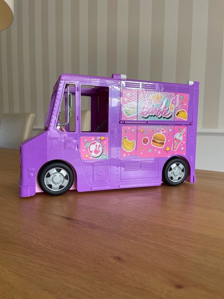 Barbie Food Truck in Flensburg