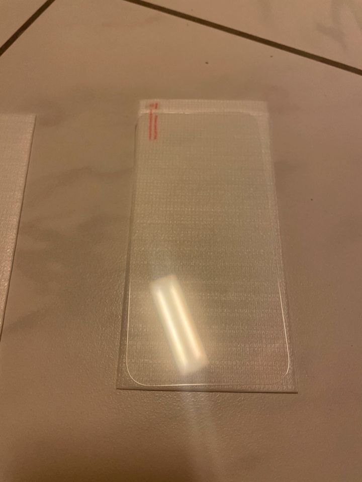 Neu, OVP, iPhone 15 Plus Panzerglas Full Cover, 3stück vorhanden in Murr Württemberg