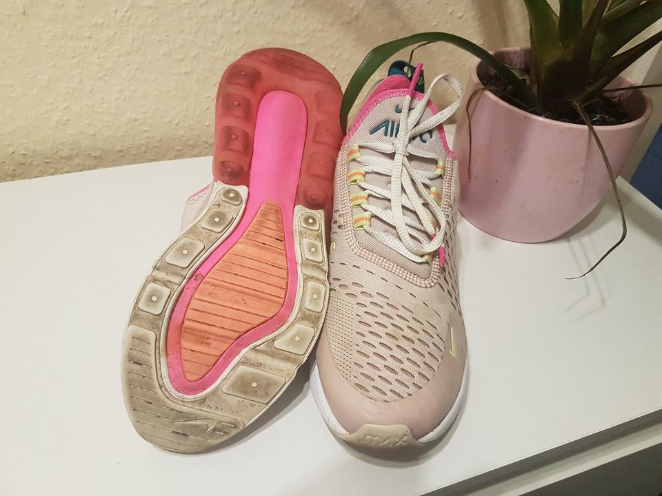 Nike Damen Air Max 270 React W Barely Rose Stone Mauve Gr.40 in Raisdorf