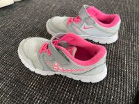 Nike 28 silber / rosa Sneaker Sport Laufschuhe Mädchen Baden-Württemberg - Gottmadingen Vorschau