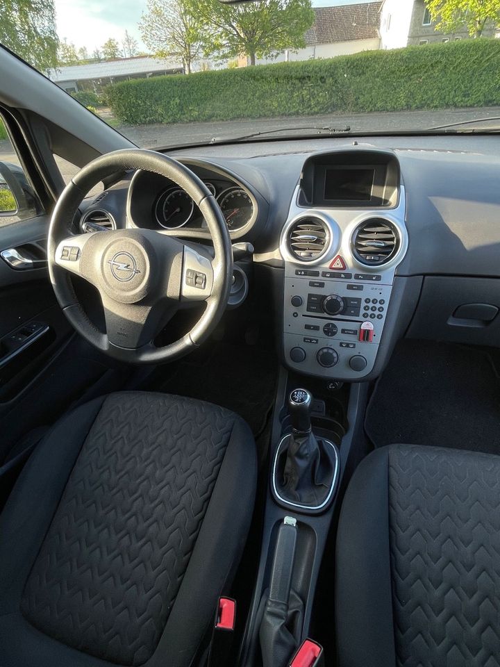 Opel Corsa D in Bad Salzuflen