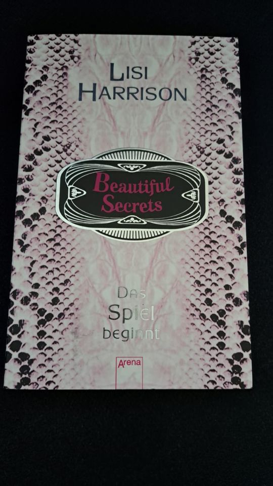 TeensBuch: Beautiful Secrets - Das Spiel beginnt - Lisi Harrison in Dornhan