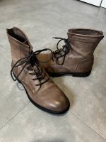 Sehr schöne zeitlose Boots/Stiefeletten von MJUS in taupe, Gr. 40 Saarland - Nalbach Vorschau