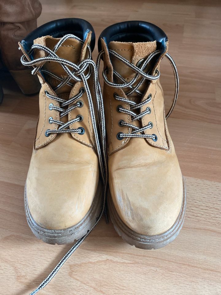 2x Stiefel Gr.39 Braun/beige Damen Wrangler in Bad Homburg