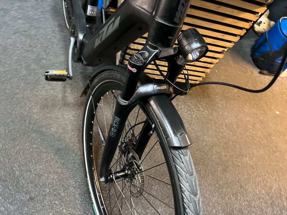 KTM E-Bike Cento 10 Plus (2022) | Trapez Rh‘50‘cm in Berlin